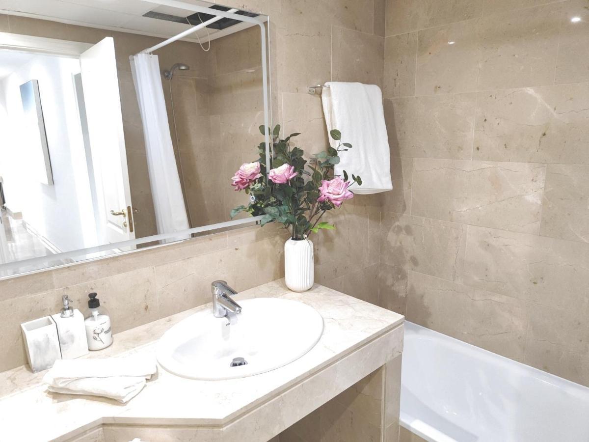 15 First Line Penthouse With Wonderful Seaview Near Duquesa Golf Manilva Andalucia公寓 外观 照片